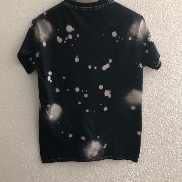 NWT FRIENDS Bleached dyed t shirt size small - Picture 3 of 4